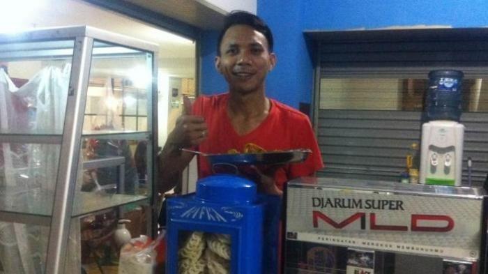 Norman Kamaru pernah jualan bubur setelah keluar dari Brimob