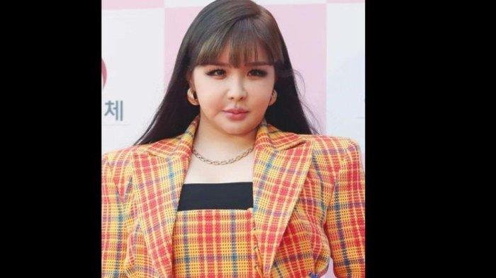Park Bom mantan member girlband 2NE1
