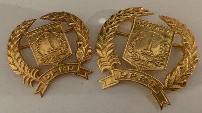 Penampakan pin emas anggota DPRD DKI Jakarta, Selasa 20 Agustus 2019
