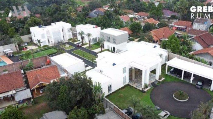 Penampakan rumah Ustaz Solmed yang jadi sorotan