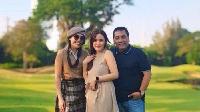 Penampilan Jessica Wongso main golf bareng tim kuasa hukumnya
