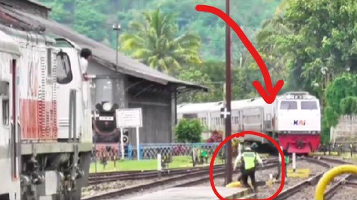 Petugas selamatkan bocah nyaris tersambar kereta api 2