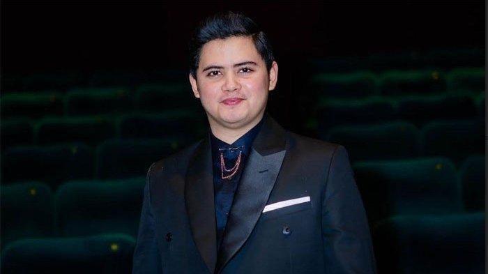 Postingan Aliando saat menghadiri gala premiere film terbarunya. (instagram)
