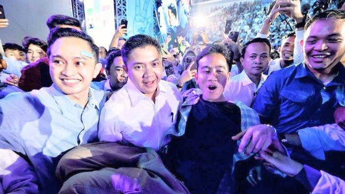 Postingan Gibran digendong Mayor Teddy 2