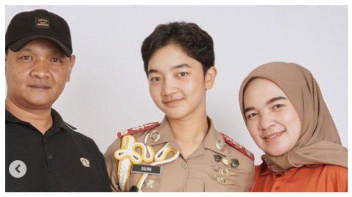 Potret Salma Paskibraka Pembawa Baki (Instagram @salmabii)