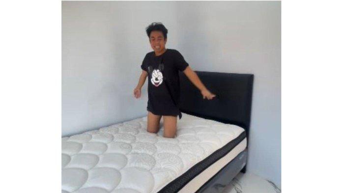 Potret rumah baru Mimi Peri yang ditempati bersama ibunda.