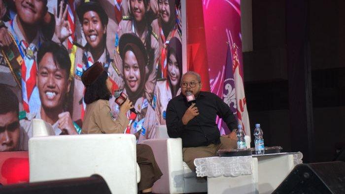 r. Pulung Siswantara, S.KM., M. Kes memberikan materi terkait 4 pilar kebangsaan pada wawasan kebangsaan kepada ratusan anggota Pramuka Penegak di Malang Creative Center (MCC) (30/11)