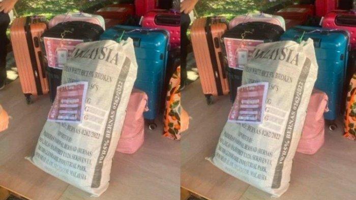 Rafida mengemas barang bawaan menggunakan karung goni. (World of Buzz)