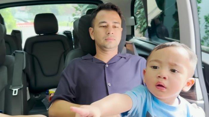 Rayyanza Malik Ahmad bersama raffi Ahmad