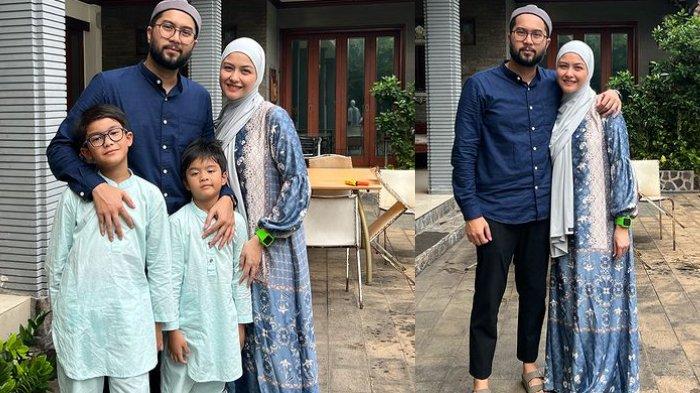 Revalina S Temat bersama suami dan kedua anaknya