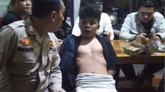 Rhahul Khana terduga pelaku pencurian kotak amal dan pembakaran musala di Tebet, Jakarta Selatan