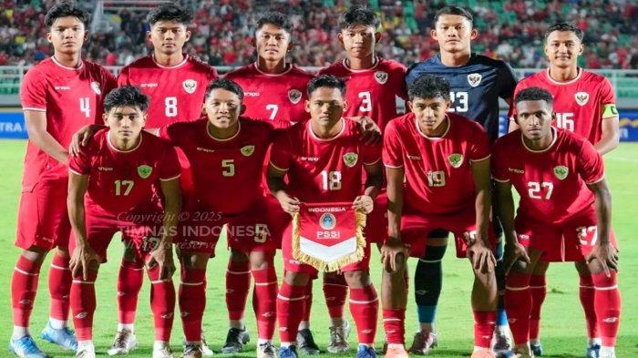 Skuad Timnas U-20 Indonesia menghadapi Syria di Stadion Gelora Delta Sidoarjo (GDS), Senin (27/1/2025) malam. Babak pertama Indonesia tertinggal 0-1.
