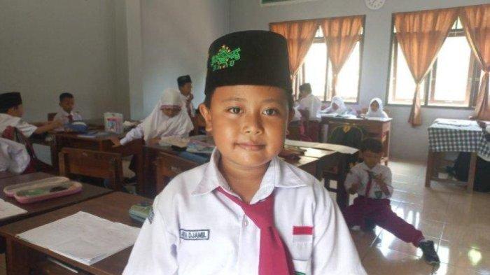 Sosok Arsya bocah SD di Pati, Jawa Tengah yang menyumbangkan tabungannya untuk Palestina