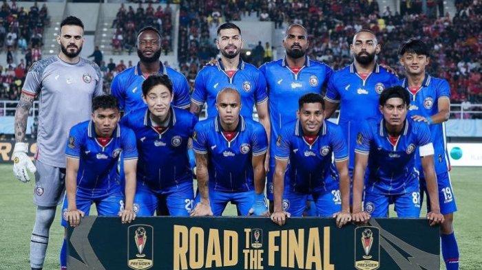 Starting eleven Arema FC saat mengalahkan Persis Solo 2-0 di semifinal Piala Presiden 2024 di Stadion Manahan Solo, Rabu (31/7/2024).