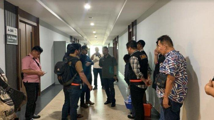Suasana di Unpri Medan Jalan Sampul, Kota Medan, tempat ditemukannya lima mayat tanpa identitas