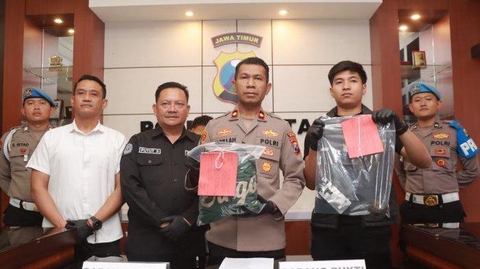 PACAR BUNUH DITA OKTAVIA: Polres Blitar menunjukkan tampang Huda, pelaku yang menghabisi nyawa Dita Oktavia, Selasa (8/7/2025) sore. Pelaku tak lain pacar korban sendiri.
