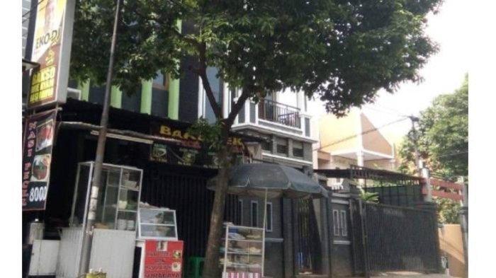 Warung bakso sederhana ini ternyata dimiliki oleh istri pesinetron (Instagram warung bakso Eko DJ)