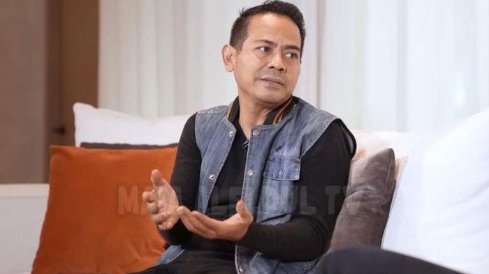 Yadi Sembako saat ngobrol dengan Maia Estianty