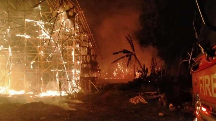 Suasana Gudang Tembakau PTPN X Kertosari di Desa Tisnogambar Kecamatan Bangsalsari Jember.