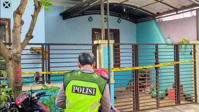 Rumah TKP kasus KDRT suami diduga cekoki cairan pembersih lantai ke istrinya di Desa Watugede, Kecamatan Singosari, Kabupaten Malang, Kamis (25/1/2024)