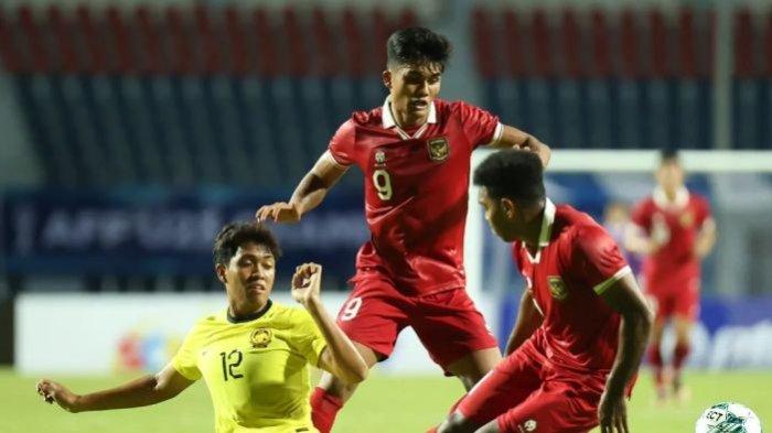 Aksi striker Timnas Indonesia U-23 Ramadhan Sananta saat melawan Malaysia di fase grup Piala AFF U-23 2023.