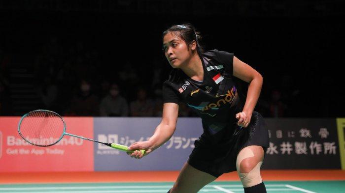 Aksi pebulu tangkis tunggal putri Indonesia Gregoria Mariska Tunjung sewaktu tampil di final Kumamoto Masters 2024, di Kumamoto Prefectural Gymnasium, Kumamoto, Jepang, Minggu (17/11/2024).Gregoria kalah dari wakil tuan rumah Akane Yamaguchi dengan skor 12-21, 12-21.