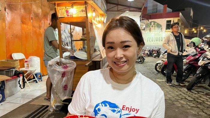 Veren di kedai Ketan Susu Burita.