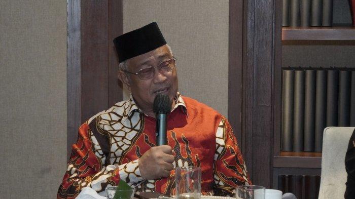 Walikota Tidore Kepulauan Capt Ali Ibrahim saat menghadiri Rapat Koordinasi Gabungan Dewan Pengurus, Dewan Pengawas dan Ketua Komisariat Wilayah I s/d VI Asosiasi Pemerintah Kota Seluruh Indonesia (APEKSi), di SEIA Restorant Menara Asrtra, Jakarta, Senin (29/1/2024).