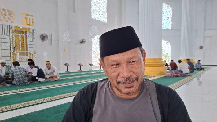 MUTASI - Kepala BKD Pulau Morotai, Provinsi Maluku Utara, Sunardi Barakati. Ia menjelaskan alasan pindahnya 32 pejabat ke Pemprov, Sabtu (8/3/2025).