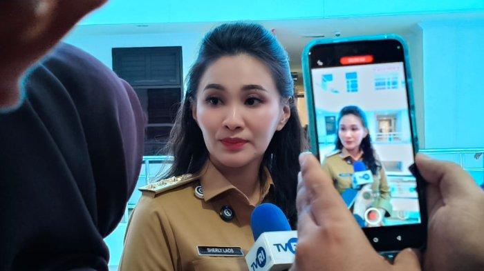 PELAYANAN - Gubernur Maluku Utara Sherly Laos beberkan alasan dirinya jarang berkantor di Sofifi, Selasa (22/4/2025).