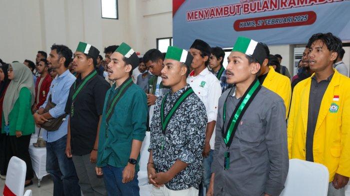 BAKSOS - OKP dan Polda Maluku Utara dalam kegiatan Baksos menjelang Ramadan, Jumat (28/2/2025).
