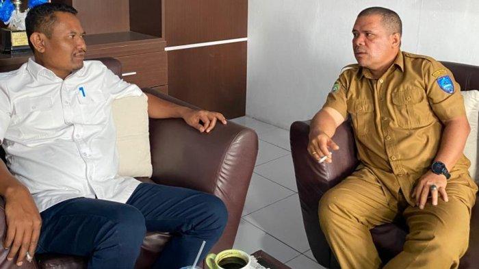 AGENDA: Pimpinan DPRD Halmahera Tengah, Maluku Utara Munadi Kilkoda (kiri) saat bertatap muka dengan Kepala Dinas Pemuda dan Olahraga (Dispora) Kota Ternate Sutopo Abdullah, Senin (17/2/2025).
