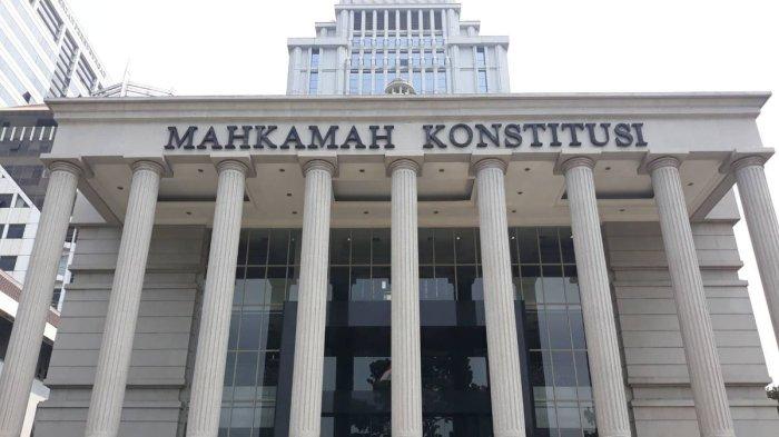Gedung Mahkamah Konstitusi (MK), Jalan Medan Merdeka Barat, Gambir, Jakarta Pusat. Ini jadwal sidang perdana sengketa Pilkada Maluku Utara 2024.