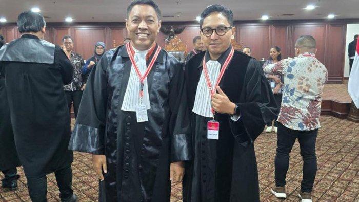 PILKADA: Iskandar Joisangadji (kiri) dan M Tabrani Muthalib (kanan) selaku tim hukum pasangan Bupati dan Wakil Bupati Halmahera Tengah terpilih Ikram Malan Sangadji dan Ahlan Jumadil.