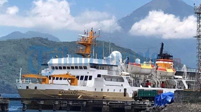 JADWA KAPAL TERNATE - KM Sangiang yang hendak berangkat pada Senin (17/10/2022). Berikut jadwal kapal Pelni rute Ambon ke Ternate di bulan April 2025. Harga serta link beli tiket.