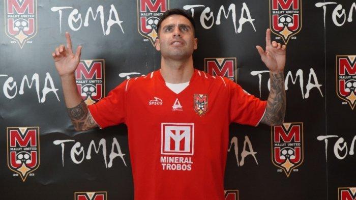 KOMPETISI: Jorge Correa, pemain Malut United diperkenalkan