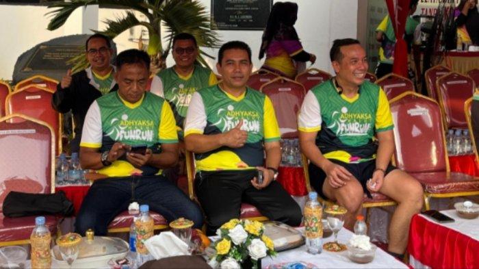 EVENT: Kakanwil dan Pimti Kemenkum Malut ikut Adhyaksa Malut Fun Run 2025 yang diselenggarakan Kejati Malut, Minggu (16/2/2025)