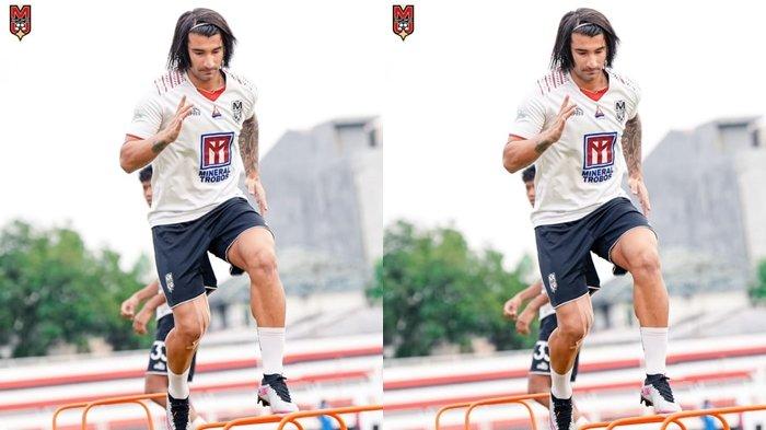 KOMPETISI: Striker Malut United Diego Martinez pada sebuah sesi latihan di Stadion Gelora Kie Raha, Ternate