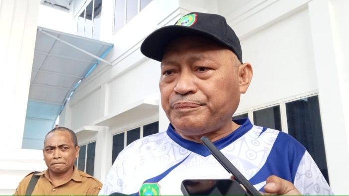 STATEMENT: Wakil Gubernur Maluku Utara Sarbin Sehe saat wawancara sejumlah awak media usai rapat evaluasi kinerja BKD, Selasa (1/7/2025)