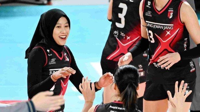 Megawati Hangestri ketika berhadapan dengan IBK Altos di putaran ketiga Liga Voli Putri Korea. Megawati Cs Incar Unbeaten ke-10 di Duel IBK Altos vs Red Sparks, Jadwal Liga Voli Korea Pekan Ini.