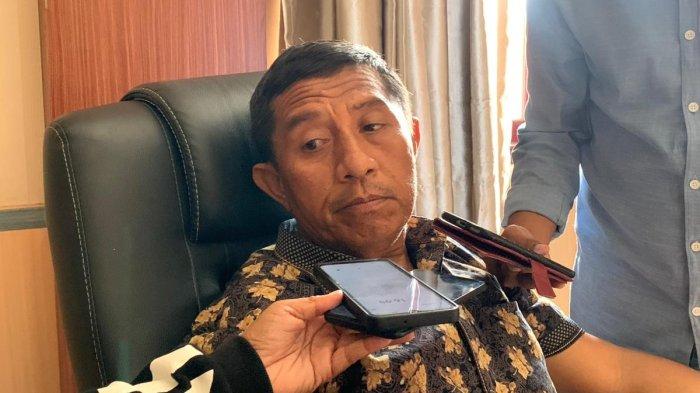 BBM: Anggota Komisi II DPRD Halmahera Selatan, Maluku Utara Gufran Mahmud. Pihaknya menemukan minyak tanah dijual seharga Rp 20 per liter
