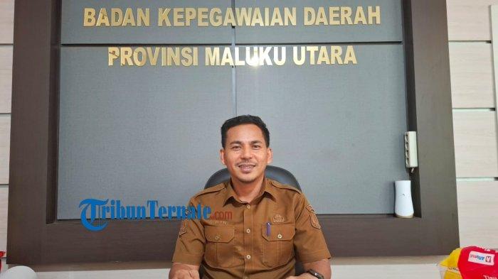 SOSOK: Plt Kepala Badan Kepegawaian Daerah (BKD) Maluku Utara Syam Sofyan saat diwawancarai Tribunternate.com, Selasa (8/7/2025)