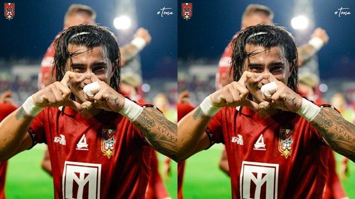 KOMPETISI: Selebrasi gol stiker Malut United Diego Martinez ke gawang Dewa United