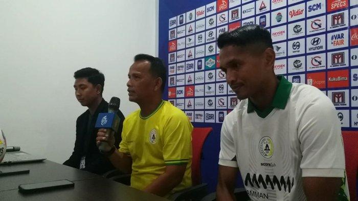 KOMPETISI: Sesi jumpa pers PSS Sleman jelang laga melawan Malut United di Stadion Gelora Kie Raha, Ternate, Minggu (23/2/2025). Super Elang Jawa