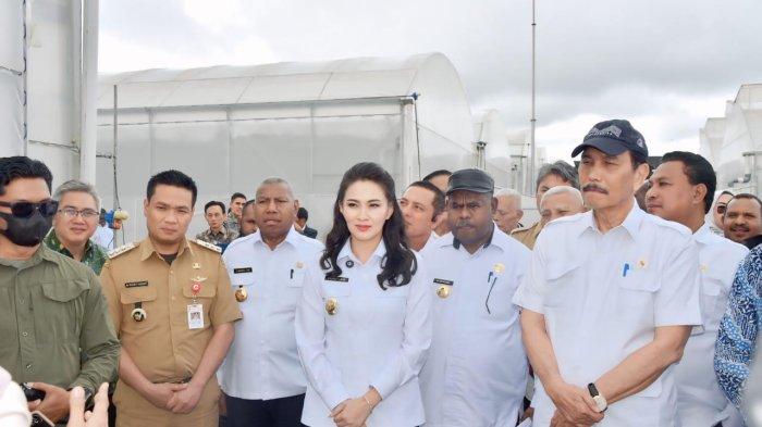 KUNJUNGAN - Gubernur Maluku Utara, Sherly Laos, saat berada di Taman Sains Teknologi Hortikultura dan Herbal di Silangit, Sumatra Utara, Selasa (15/4/2025).