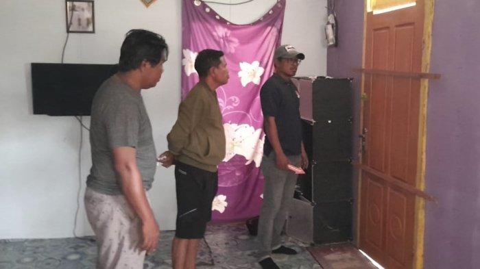 HUKUM: Polisi olah TKP tindak pidana pencurian di rumah Jl. Kuburan Lama, Dusun Fangahu, Desa Bobong, Kecamatan Taliabu Barat, Pulau Taliabu, Senin (26/5/2025)