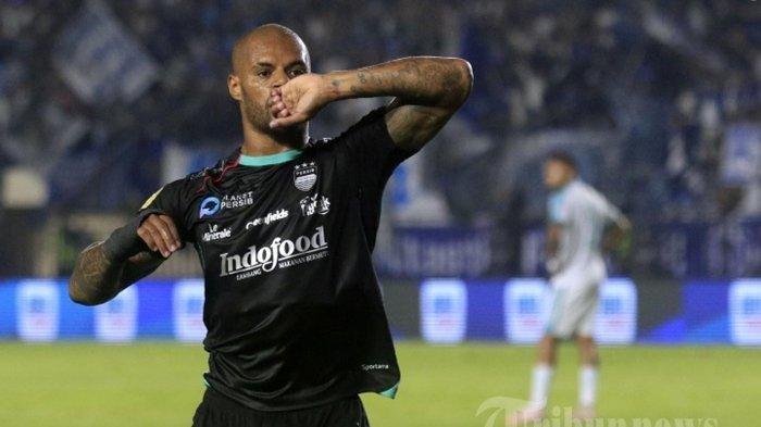 KOMPETISI: Selebrasi gol striker Persib Bandung David da Silva