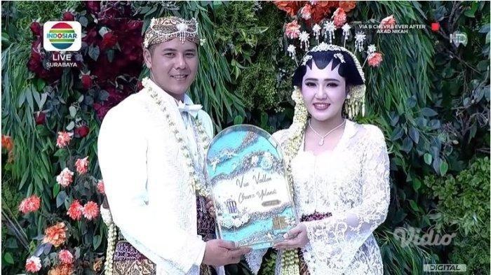 ILUSTRASI PERNIKAHAN - Via Vallen dan Chevra Yolandi telah resmi menikah pada Jumat, 15 Juli 2022.