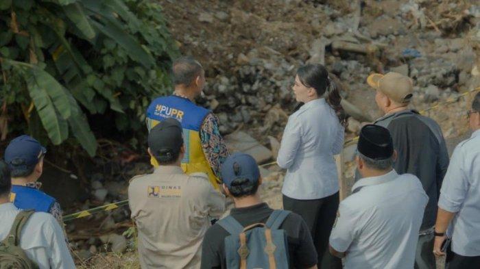 BENCANA: Tampak Gubernur Maluku Utara Sherly Laos mendatangi lokasi banjir di Kota Ternate baru-baru ini