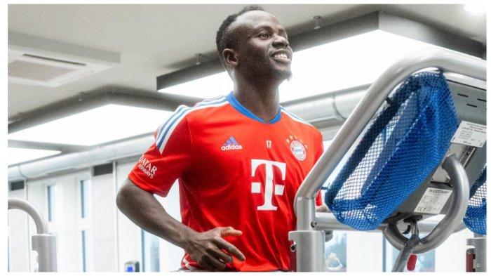 Sadio Mane kembali latihan di Munich, Jerman setelah mengalami cedera pada fibula kanannya awal November 2022 lalu.